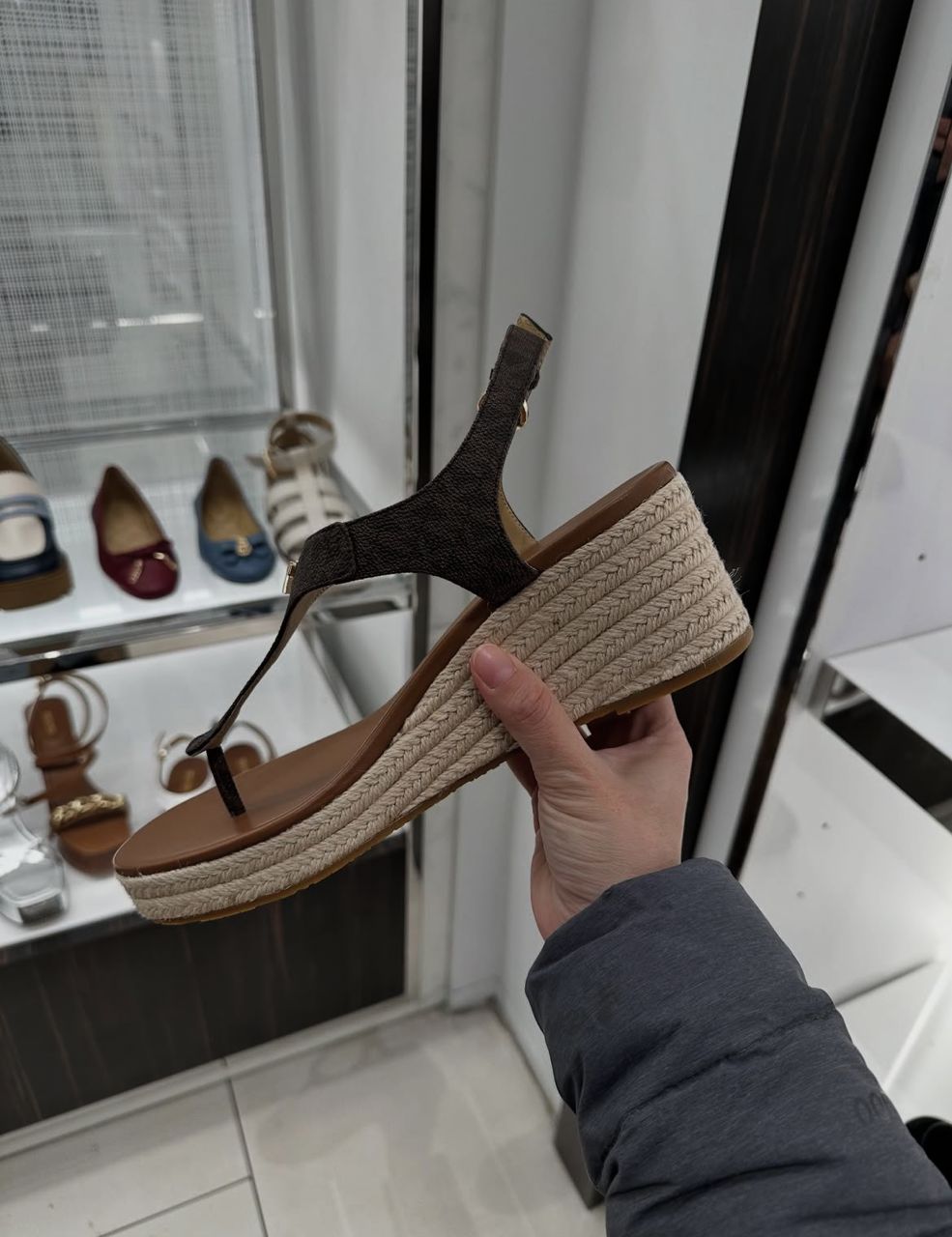 MICHAEL KORS for ladies, laney, wedges espadrille sandal, signature print brown, size: US6, US6.5 - Image 4