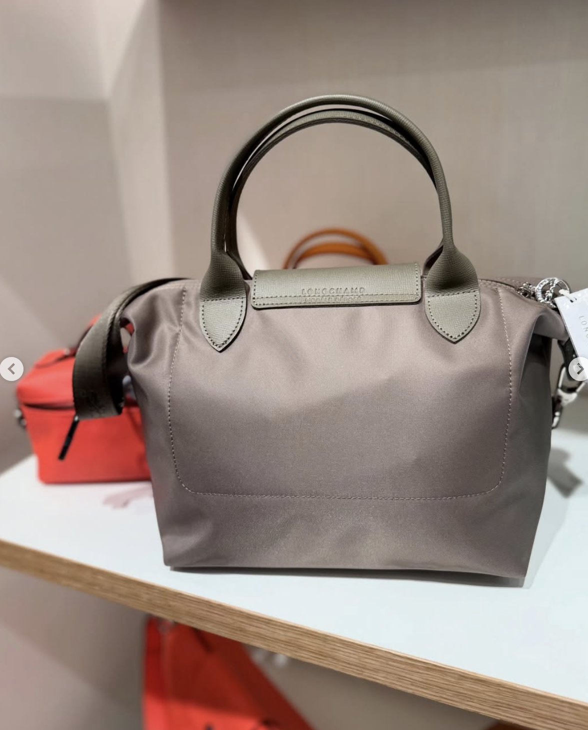 LONGCHAMP, neo, small top handle bag, with long strap, taupe - Image 4