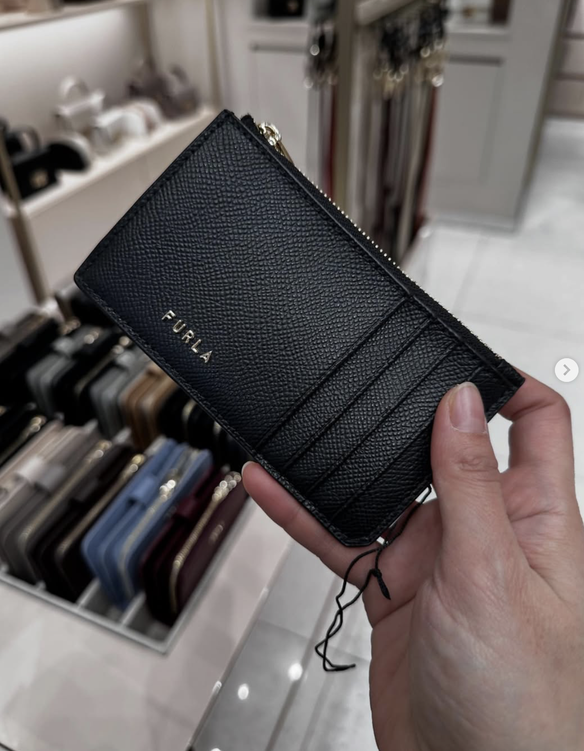 FURLA, classic, medium zip card holder, leather black