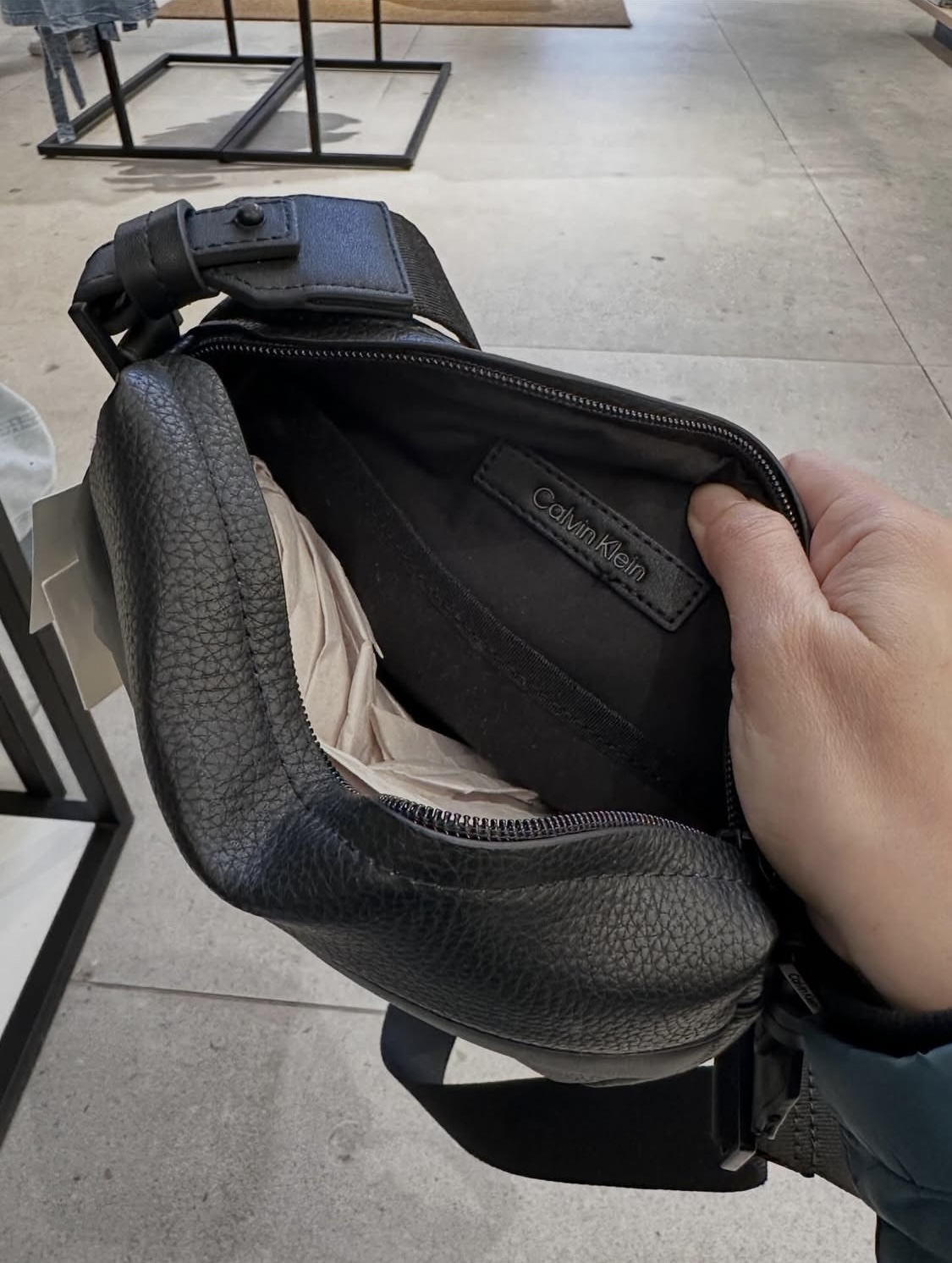 CALVIN KLEIN, for men, camera crossbody bag, polyester black - Image 3