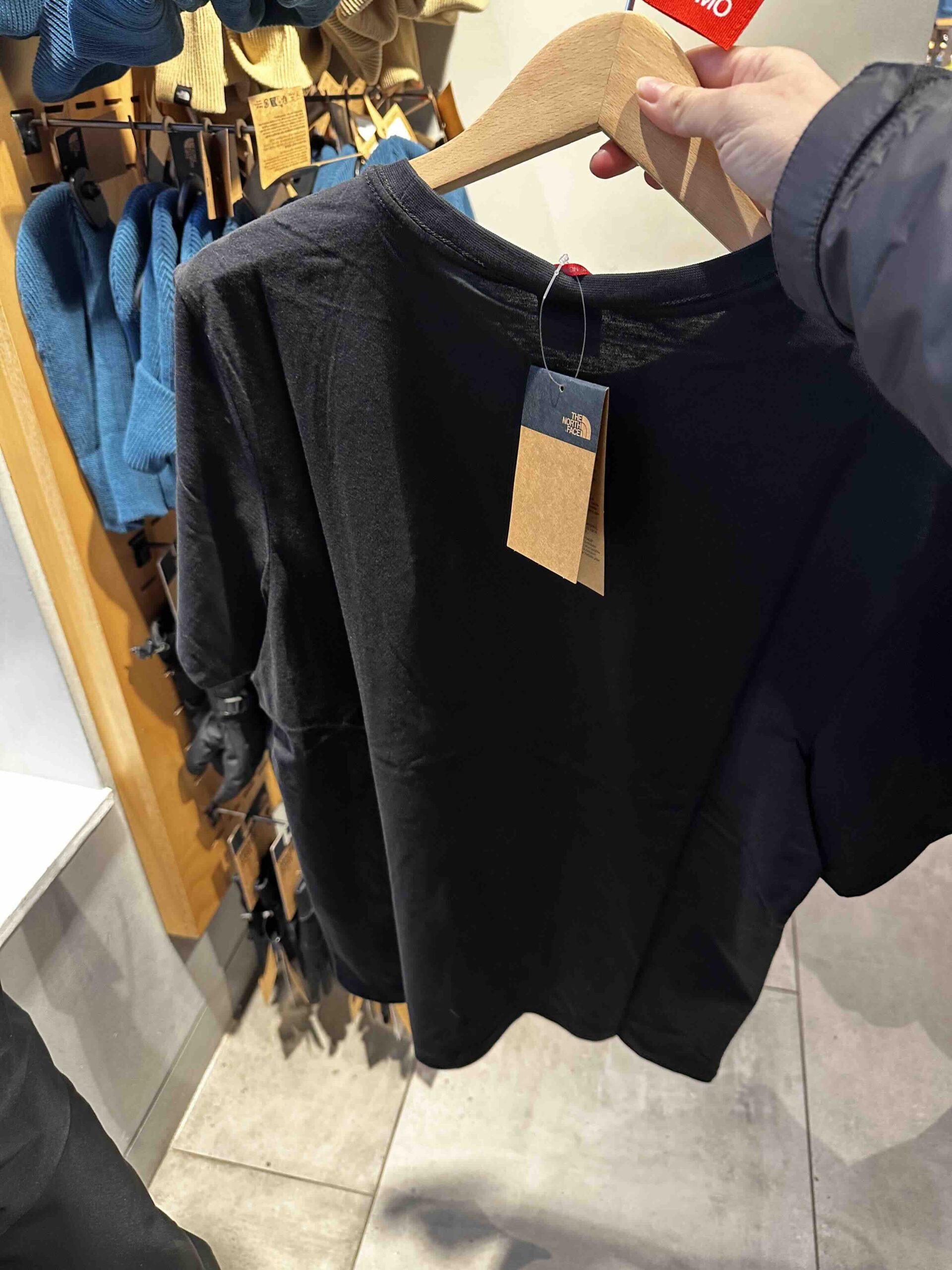 THE NORTH FACE, for men, regular fit, black - Image 2