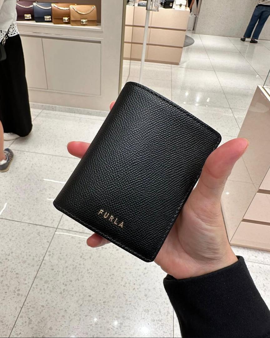 FURLA, classic bifold wallet, nero black