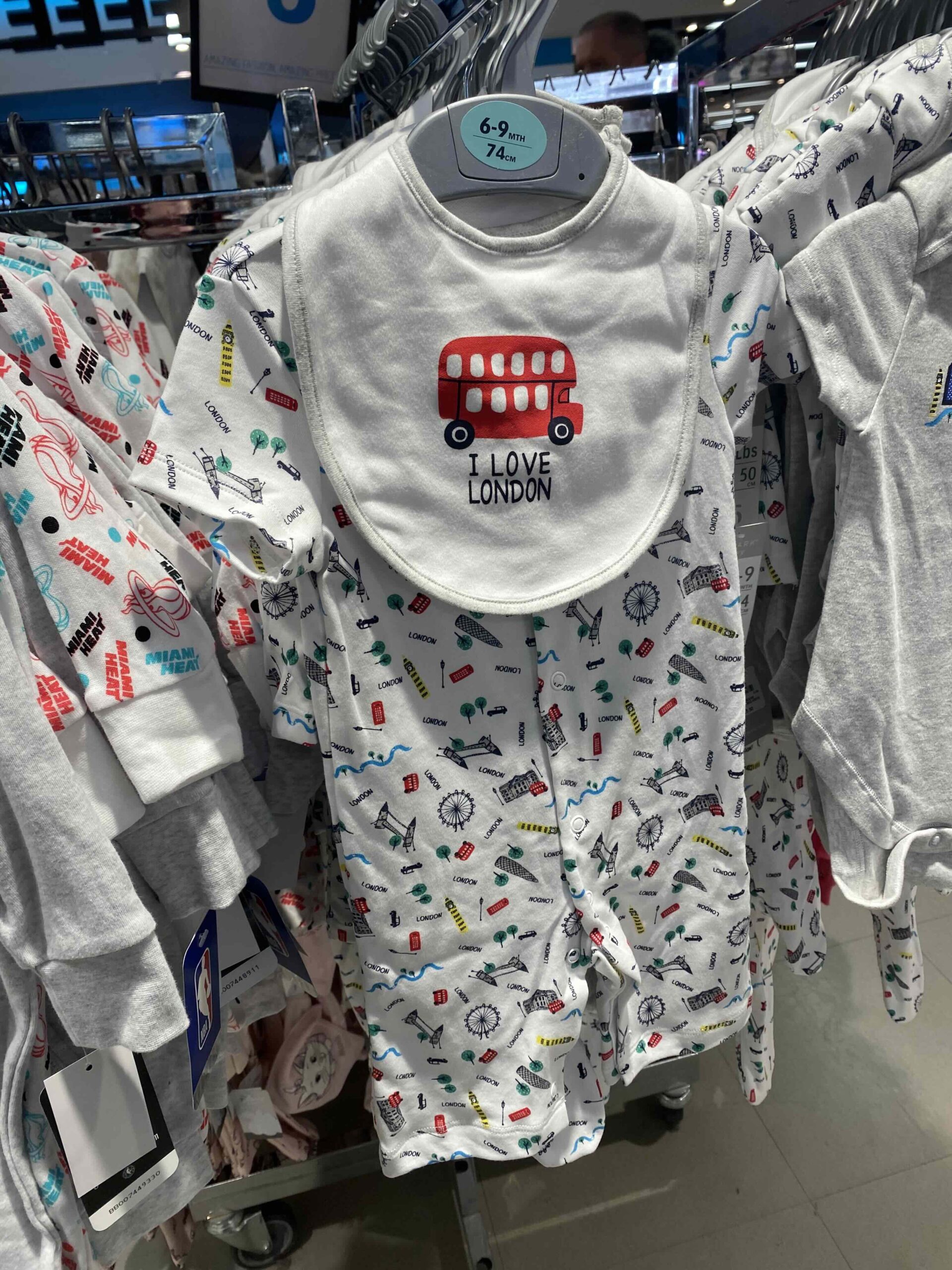 PRIMARK, for kids baby, short sleeves romper with matching bib, London white