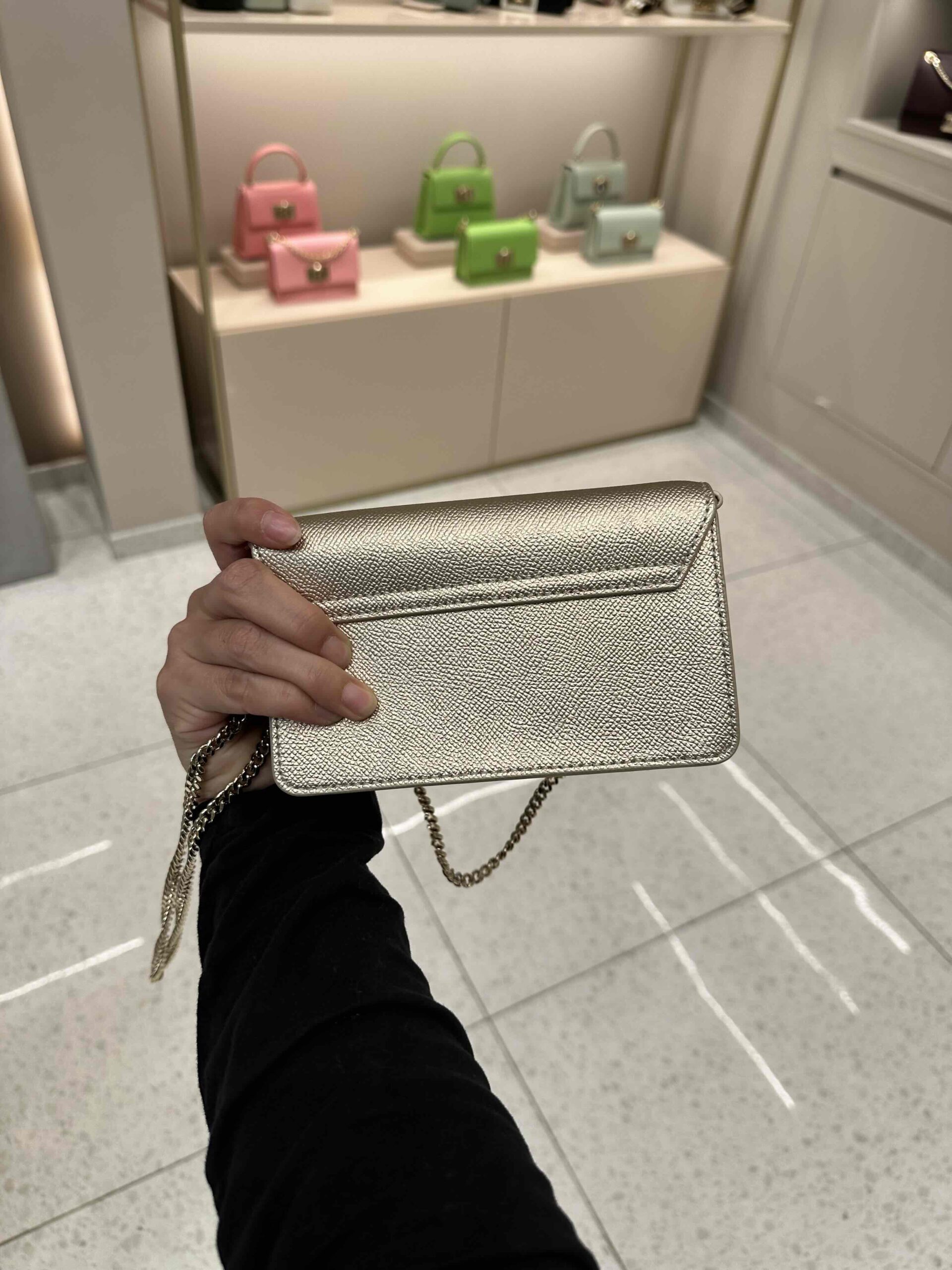 FURLA, bella, pouchette on chain, leather, metallic gold - Image 3